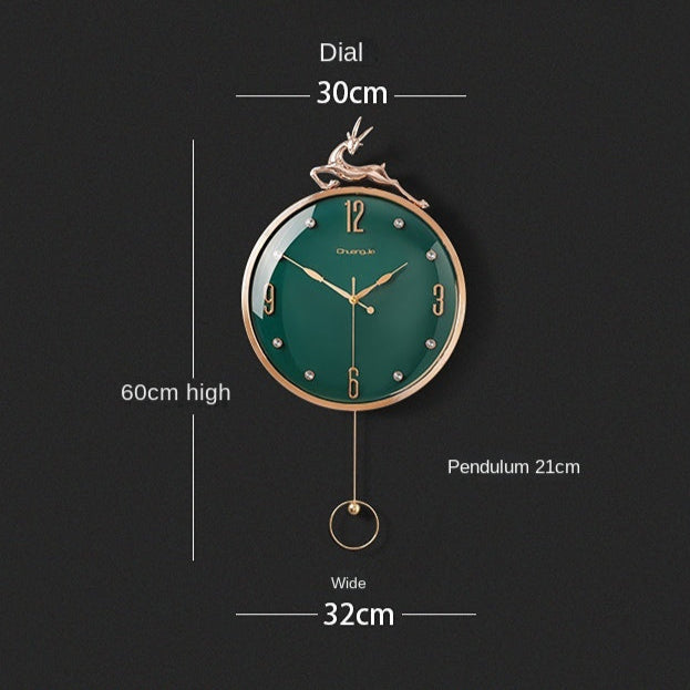 Horloge Murale à Balancier Dorée