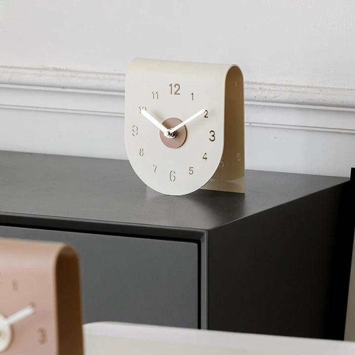 Horloge À Poser Design Moderne