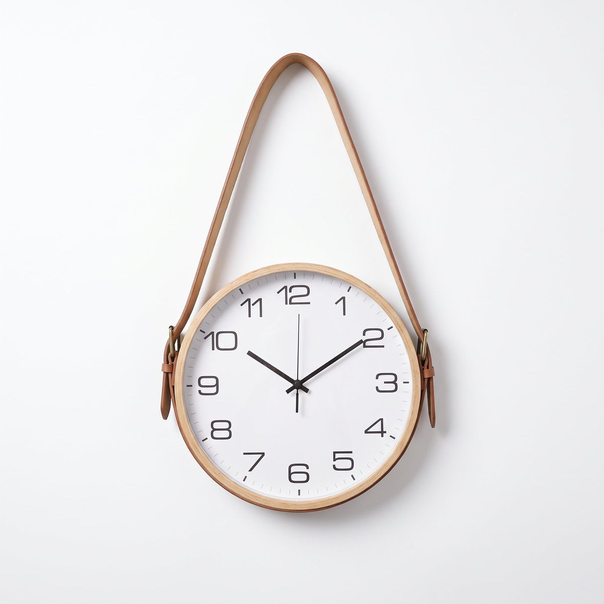 Horloge Murale Cuir Suspendue