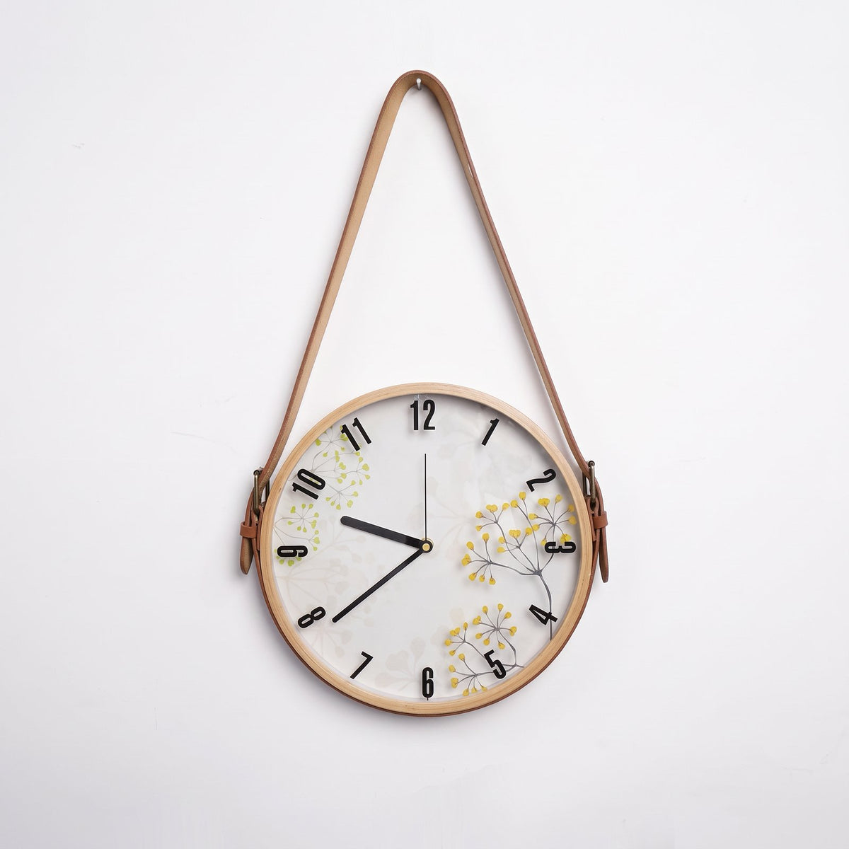 Horloge Murale Cuir Suspendue