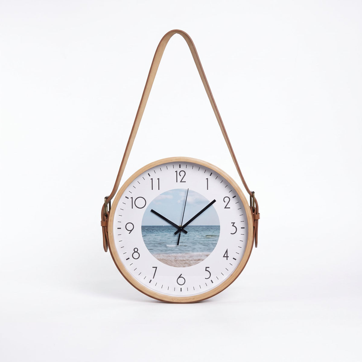 Horloge Murale Cuir Suspendue