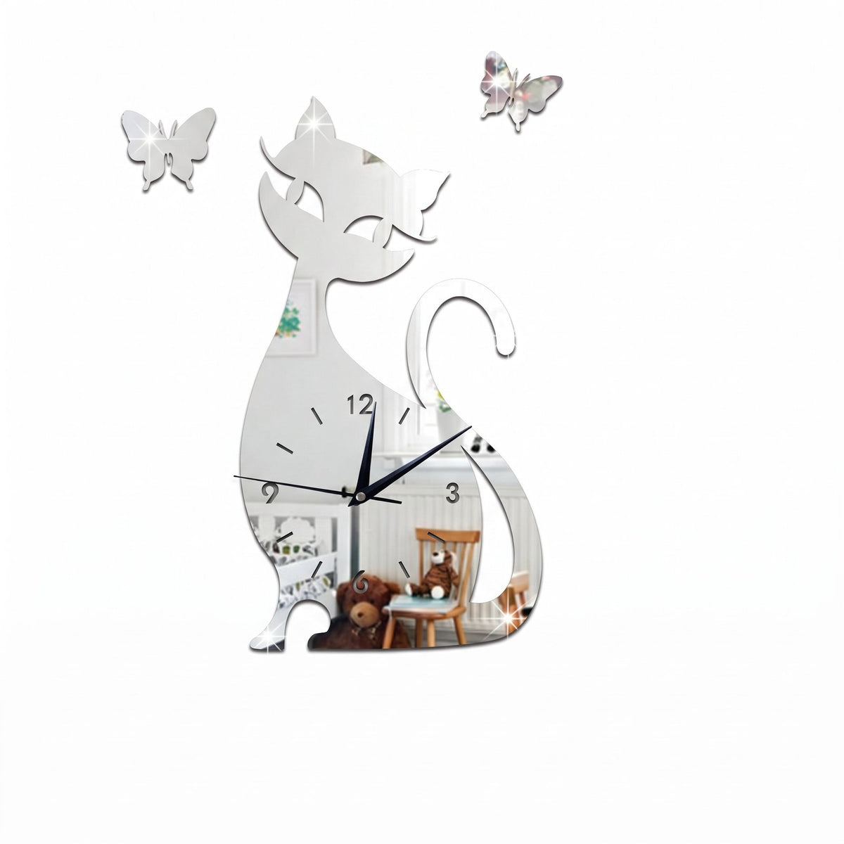 Horloge Murale Silhouette Chat Argent – fond blanc